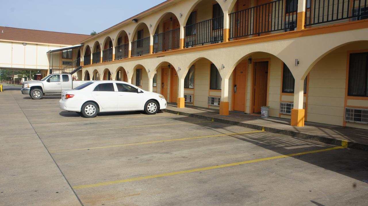 Taylor Regency Inn المظهر الخارجي الصورة