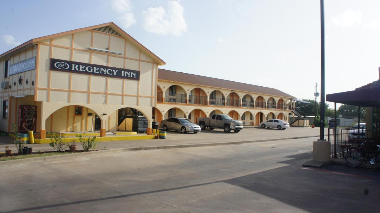 Taylor Regency Inn المظهر الخارجي الصورة